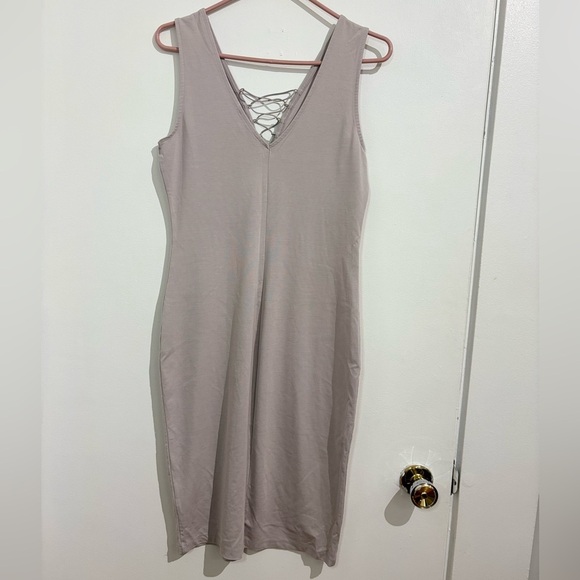 Dynamite Pink Sheath Dress V-Neck l Midi PTP 17 in☀️ - Picture 4 of 4